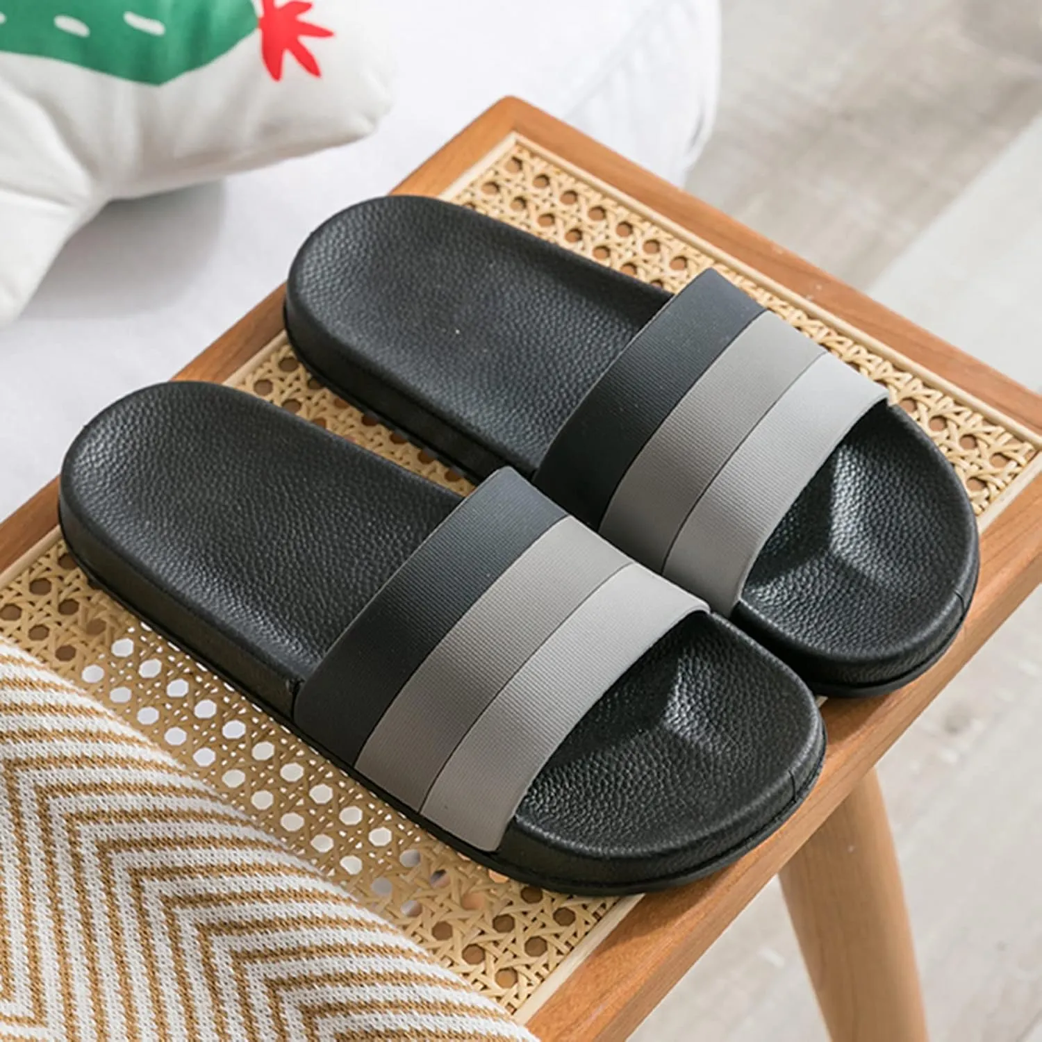 Bathroom Slippers Men Slides for Women Mens Shower Shoes Shower Shoes Women Drainage Hole Quick Drying Indoor Slippers