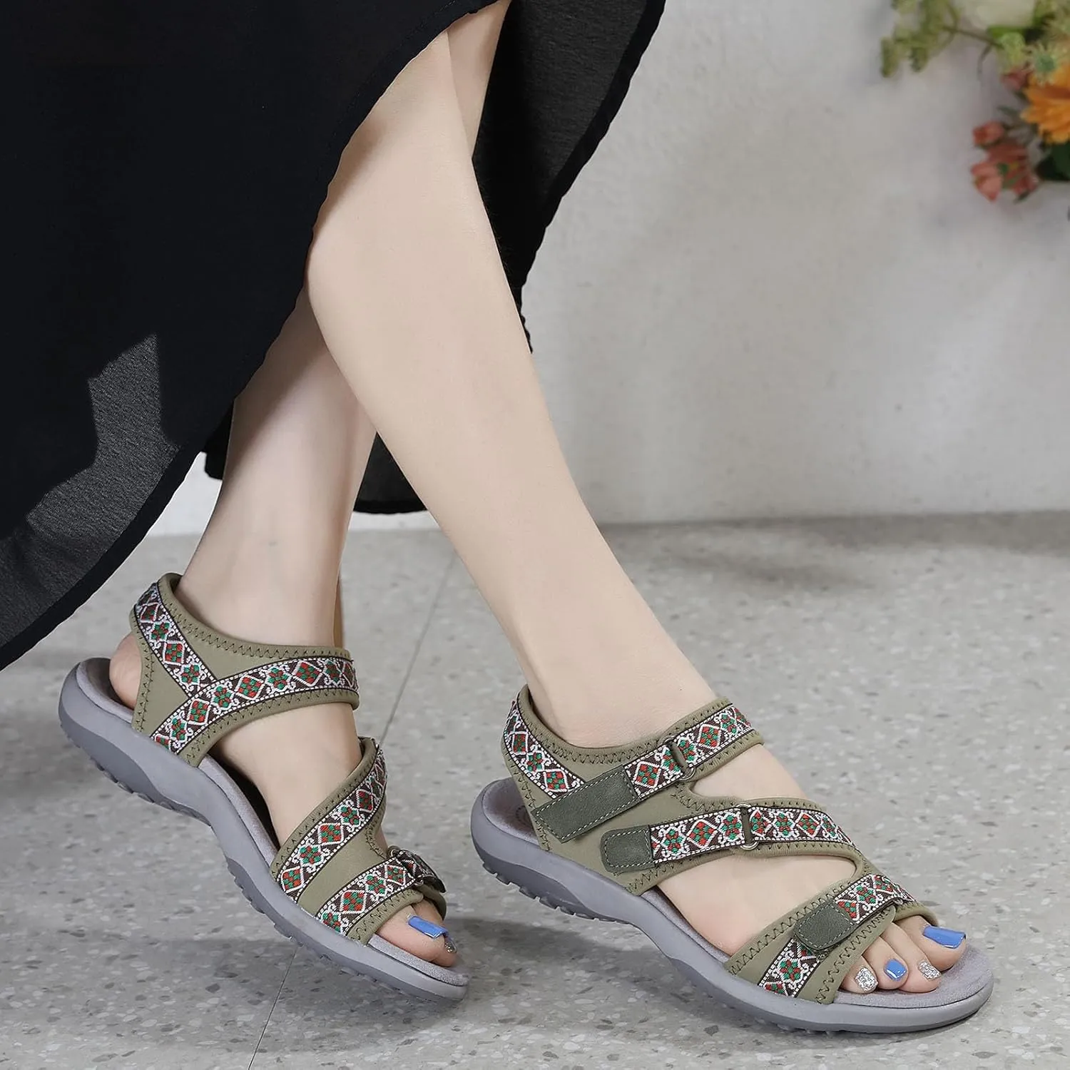 Women's Sport Athletic Sandals Outdoor Hiking Sandals Athletic Open Toe Sandal with Arch Support Summer Flat Hook and Loop Strap Walking Shoes Golf Sandal